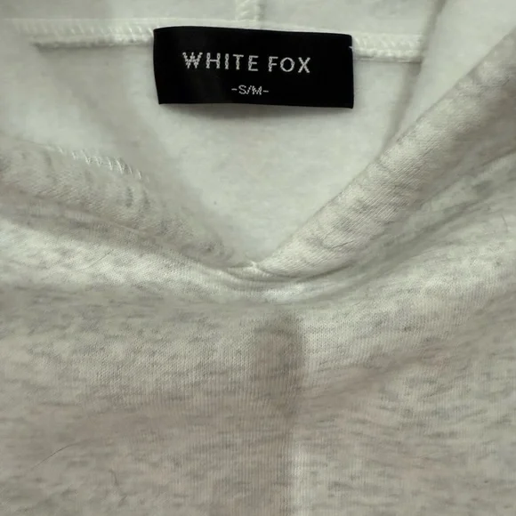 white fox hoodie - Picture 4 of 4